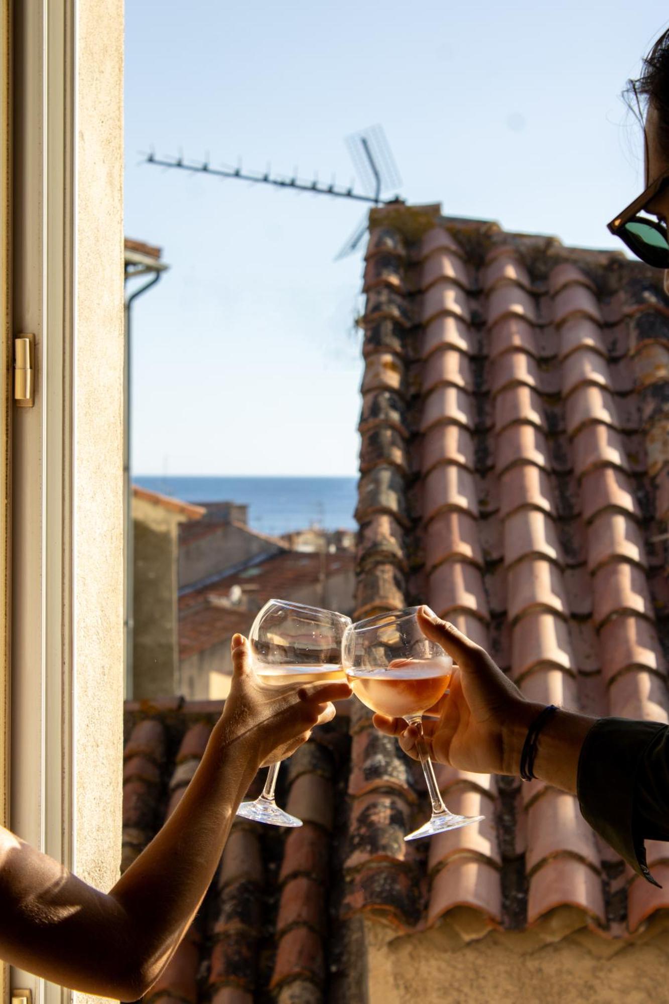 Le Clos Des Aromes Cassis Exterior foto